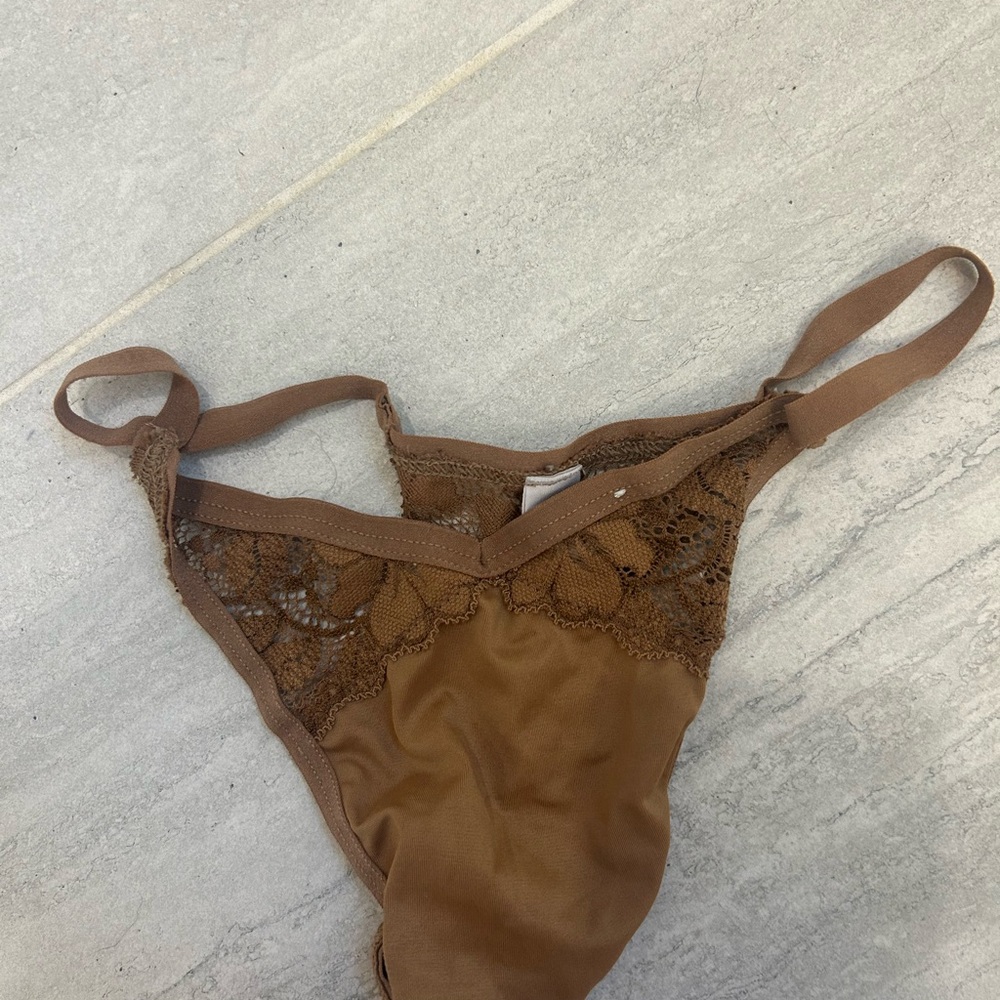 Elegant Brown Lace Women's Intimate